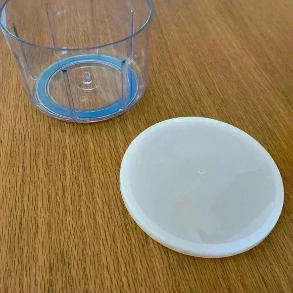 Food Container - Picture 2 of 4